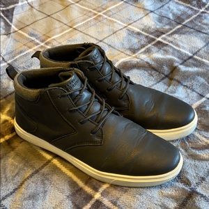 Perry Ellis Portfolio Durant Sneakers